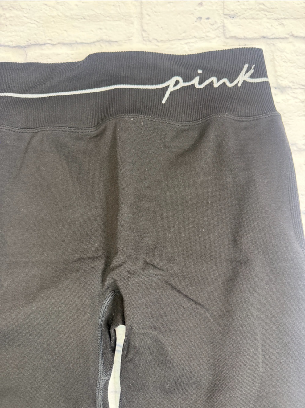 PINK Black High-Waist Leggings. Size Large. - Picture 2 of 7